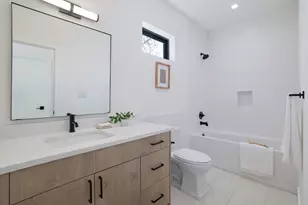 2401 Willow St, Austin, TX 78702 - Photo 27