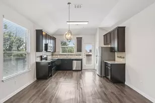 1200 S 10th St, Pflugerville, TX 78660 - Photo 9