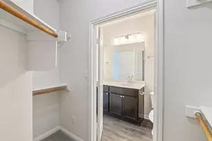 1200 S 10th St, Pflugerville, TX 78660 - Photo 17