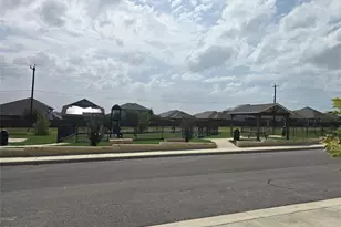 7520 Magnolia Village Village, San Antonio, TX 78252 - Photo 9