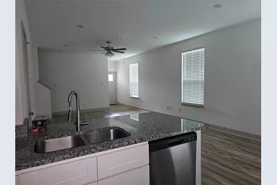 7520 Magnolia Village Village #101, San Antonio, TX 78252 - Photo 5