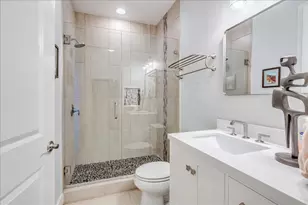 13522 Galleria Cir, Austin, TX 78738 - Photo 9