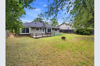 7001 Windrift Way, Austin, TX 78745 - Photo 17