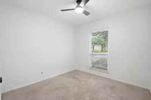7001 Windrift Way, Austin, TX 78745 - Photo 15