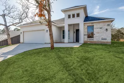 120 N Pohakea Drive, Bastrop, TX 78602 - Photo 1