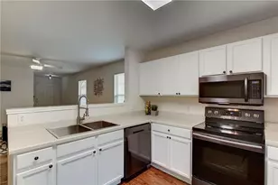 7107 Alegre Pass, Austin, TX 78744 - Photo 9