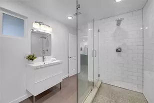 4306 River Oaks Dr, Kingsland, TX 78639 - Photo 29