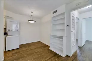 2401 Manor Rd, Austin, TX 78722 - Photo 3