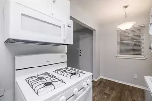 2401 Manor Rd, Austin, TX 78722 - Photo 7