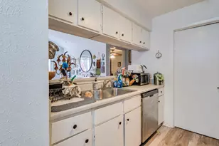 7004 Ivory Key Ct, Austin, TX 78745 - Photo 5