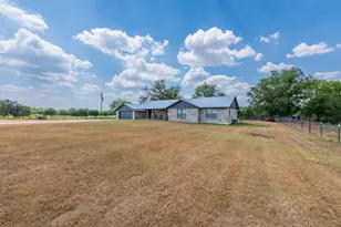 9019 FM86, Lockhart, TX 78644 - Photo 39