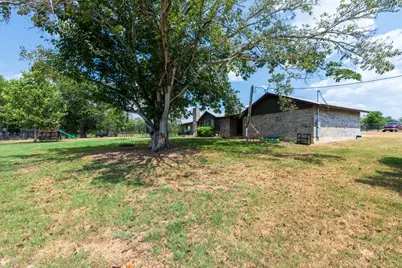 9019 Fm 86, Lockhart, TX 78644 - Photo 33