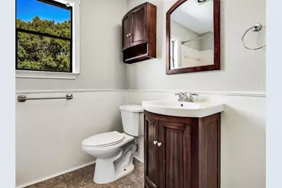 7700 Wakefield Drive, Austin, TX 78749 - Photo 11