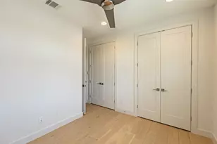 1902 S L Davis Ave, Austin, TX 78702 - Photo 23