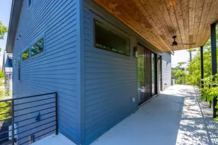 1902 S L Davis Ave, Austin, TX 78702 - Photo 19