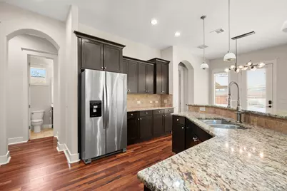 5516 Link Avenue, Austin, TX 78751 - Photo 9