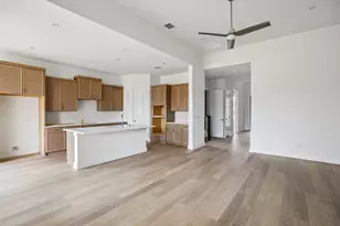 206 San Saba Dr, Buda, TX 78610 - Photo 5