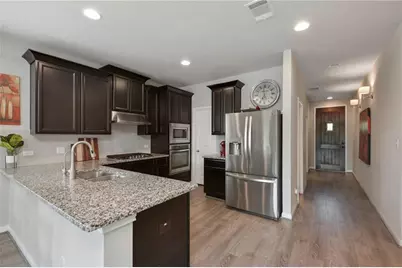 1052 Myrna Bend, Leander, TX 78641 - Photo 7
