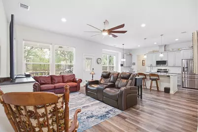 189 Waikakaaua Drive, Bastrop, TX 78602 - Photo 5
