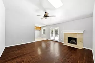10417 Firethorn Ln, Austin, TX 78750 - Photo 7