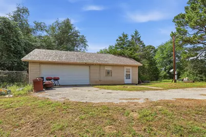 911 Fm 1441, Bastrop, TX 78602 - Photo 27