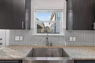 907 Sleepy Dell Ln, Austin, TX 78748 - Photo 17