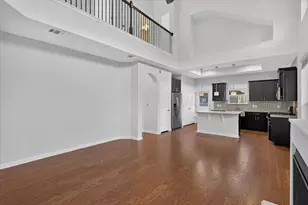 907 Sleepy Dell Ln, Austin, TX 78748 - Photo 9