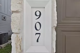 907 Sleepy Dell Ln, Austin, TX 78748 - Photo 5