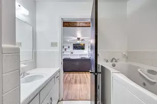 309 W Ave H Ave, Jarrell, TX 76537 - Photo 25