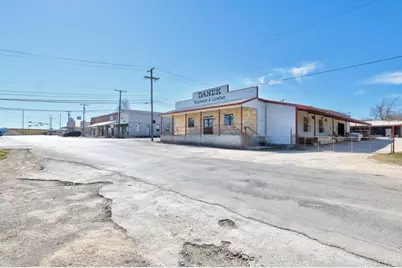 309 W Avenue H Avenue, Jarrell, TX 76537 - Photo 29