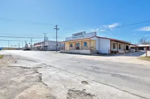 309 W Ave H Ave, Jarrell, TX 76537 - Photo 29