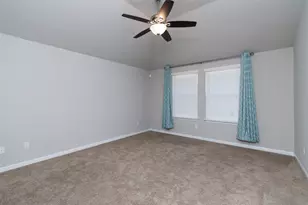 136 Mistflower Ln, Kyle, TX 78640 - Photo 9