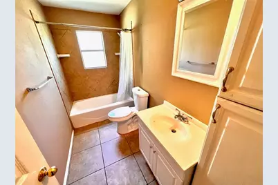 916 E 37th Street #B (back building), Austin, TX 78705 - Photo 9