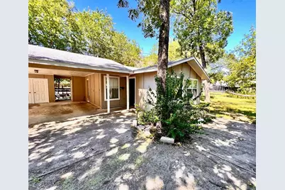 916 E 37th Street #B (back building), Austin, TX 78705 - Photo 1