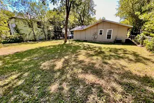 916 E 37th St, Austin, TX 78705 - Photo 13