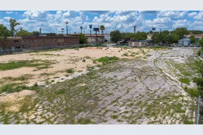 943 King Arthur, New Braunfels, TX 78130 - Photo 3