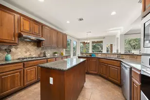 12709 Belcara Pl, Austin, TX 78732 - Photo 15