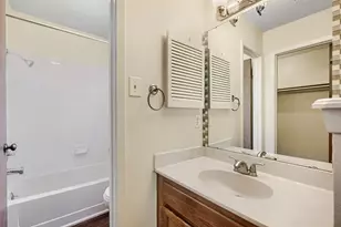 740 Simonetti Dr, Austin, TX 78748 - Photo 13