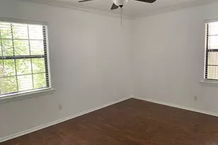 5702 Fairlane Dr, Austin, TX 78757 - Photo 15