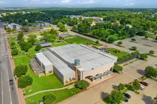 1409 Chestnut St, Bastrop, TX 78602 - Photo 31