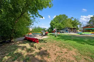 1409 Chestnut St, Bastrop, TX 78602 - Photo 17