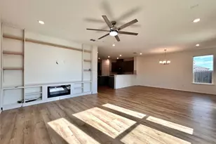 12421 Ace in the Hole Ln, Del Valle, TX 78617 - Photo 7