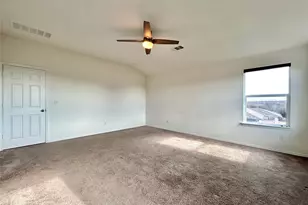 12421 Ace in the Hole Ln, Del Valle, TX 78617 - Photo 19