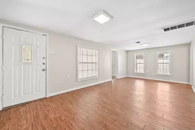 1706 Riverview Street #B, Austin, TX 78702 - Photo 5