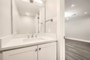 1830 River Crossing Cir, Austin, TX 78741 - Photo 9