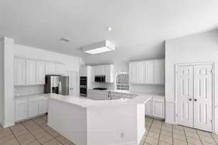 3008 Burks Ln, Austin, TX 78732 - Photo 11