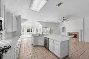 3008 Burks Ln, Austin, TX 78732 - Photo 13