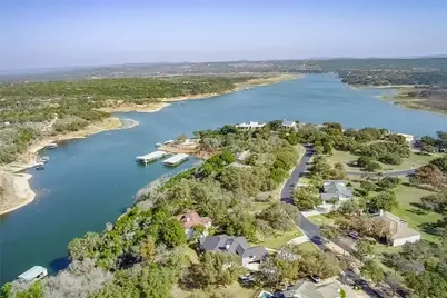 27113 Founders Place, Spicewood, TX 78669 - Photo 3