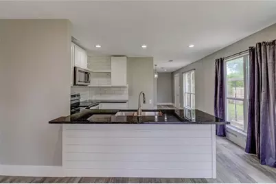 623 N Main Street, Rockdale, TX 76567 - Photo 5