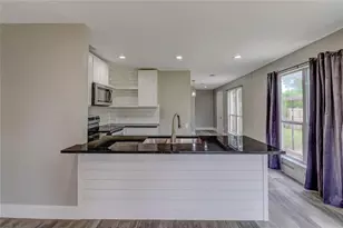 623 N Main St, Rockdale, TX 76567 - Photo 5